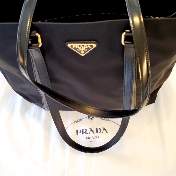 Designer Bag (Prada) - Picture 10 of 11
